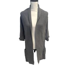 Womens Tommy Hilfiger Gray Cardigan Sweater. Size Large